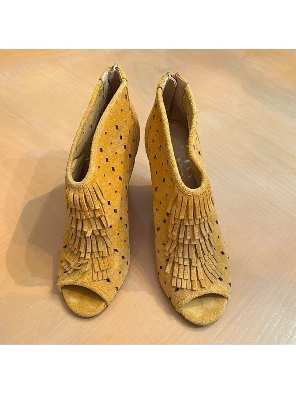 Jessica Simpson Gold Suede Fringed Peep-Toe Ankle Boots - Size 5.5